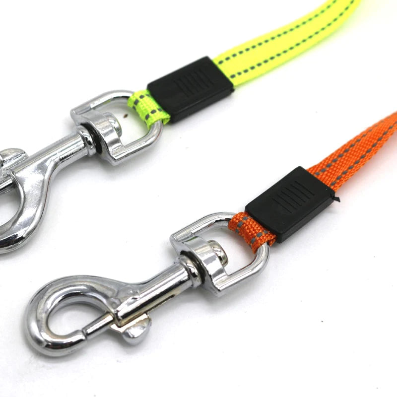Retractable Pet Leash with LED Light – Tangle-Free Dog Leash with Brake Lock for Night Walk Safety
