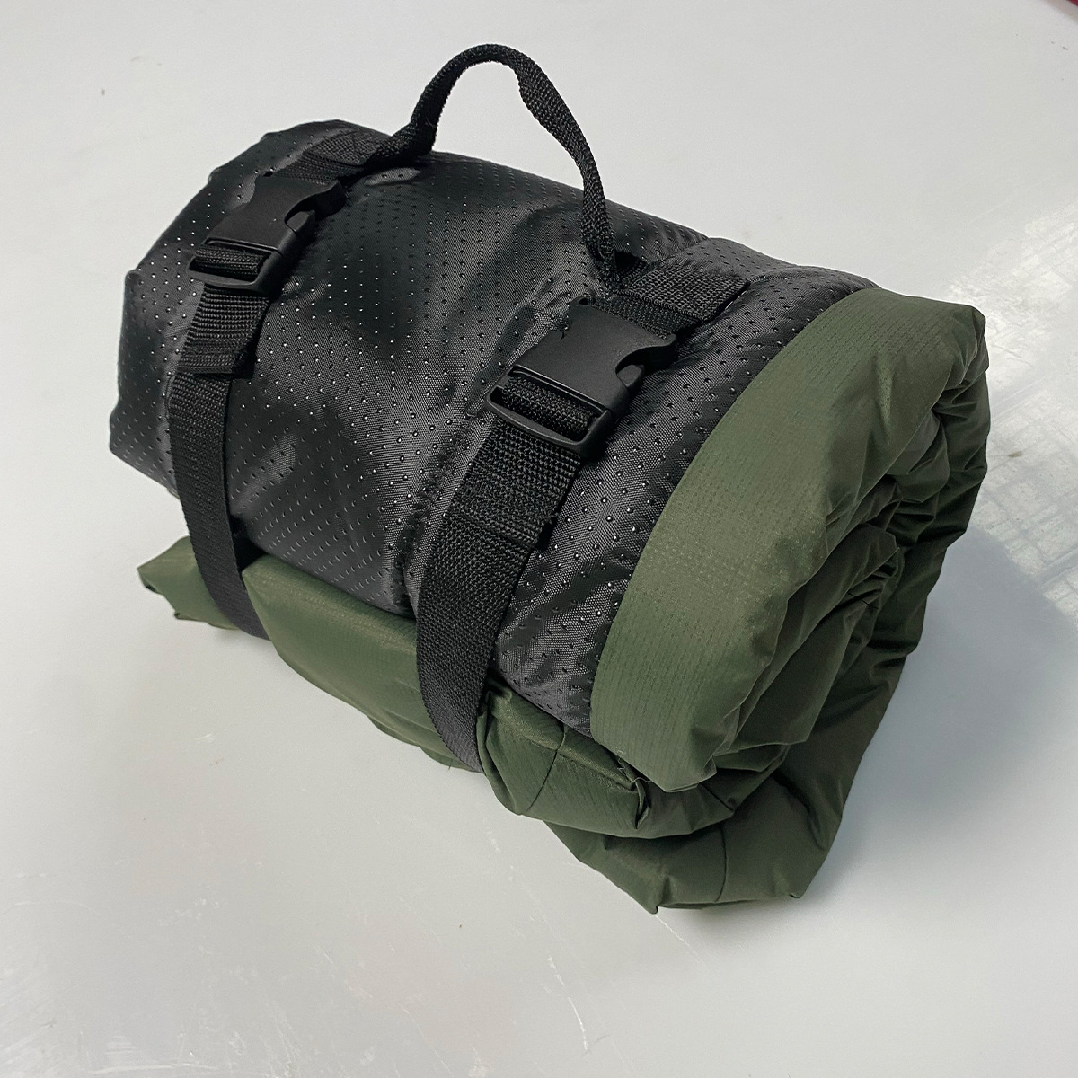 Roll Up Dog Travel Bed, Padded 90x60cm Mat for Car Boot and Camping