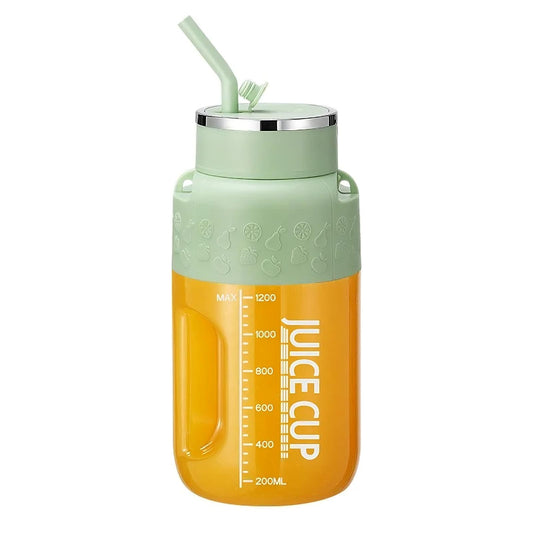 Portable Fruit Juicer Cup – USB Rechargeable Blender for Smoothies, Shakes & Travel Use