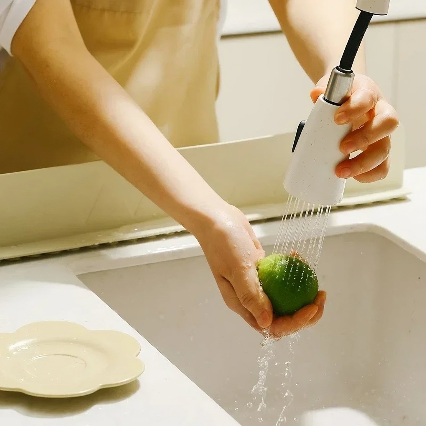 Kitchen Sink Splash Guard – Silicone Faucet Mat for Countertop Protection & Water Drainage