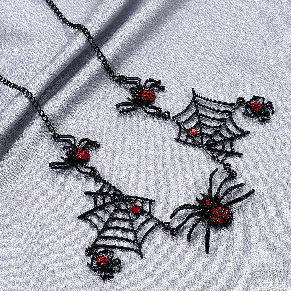 Halloween Spider Necklace - Halloween Jewelry - Unique Halloween Jewelry